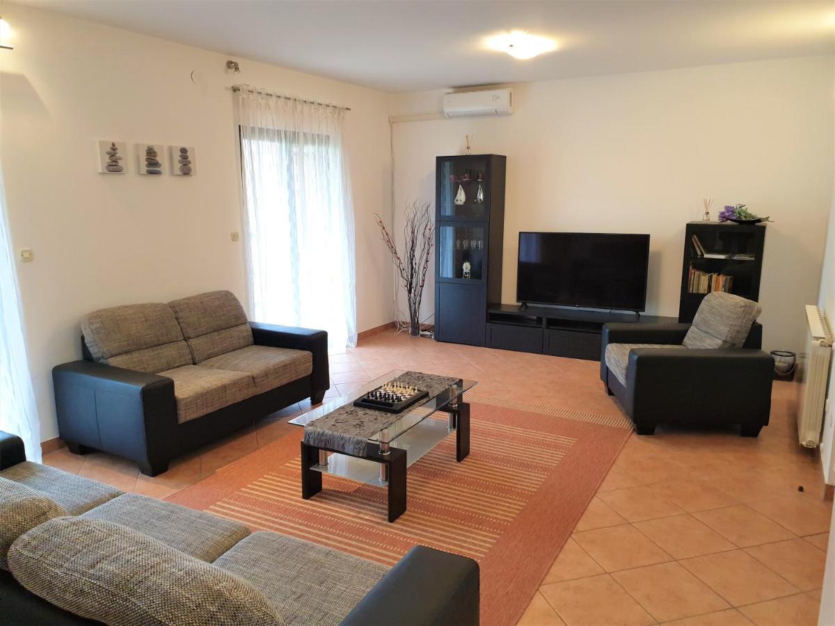 Holiday Home Elis Fažana Zewnętrze zdjęcie